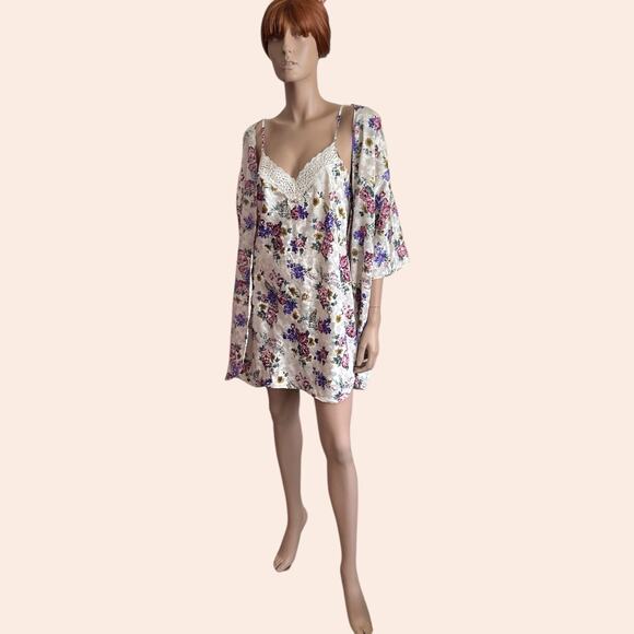 Vintage California Miss Set Size Small Purple Floral Satin Nightgown Robe - Picture 5 of 10